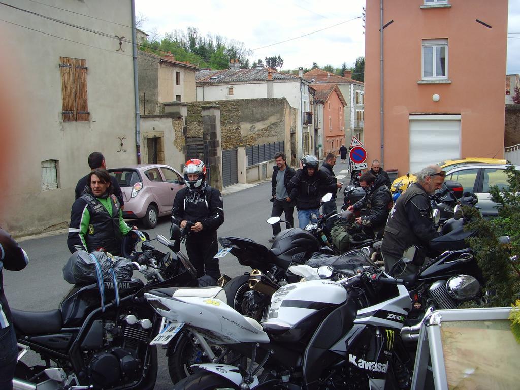 Le Bravard Jumeaux Esterno foto