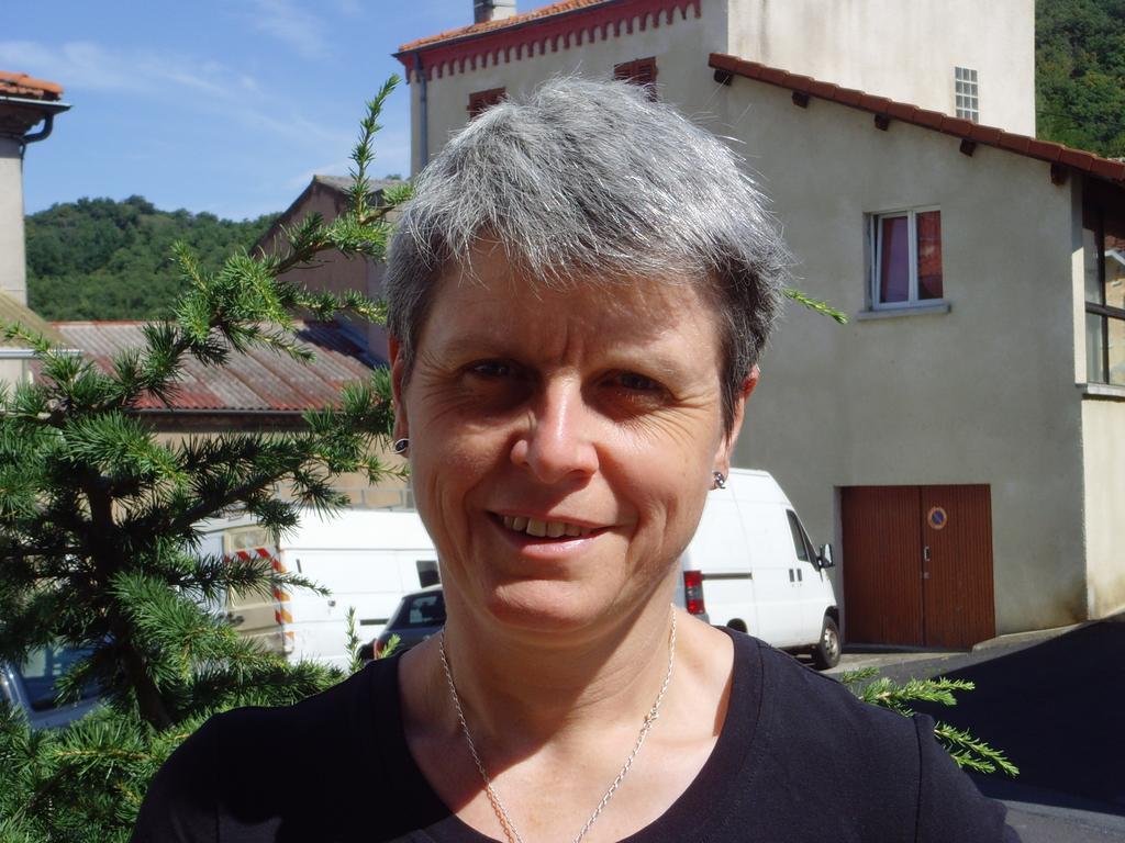 Le Bravard Jumeaux Esterno foto
