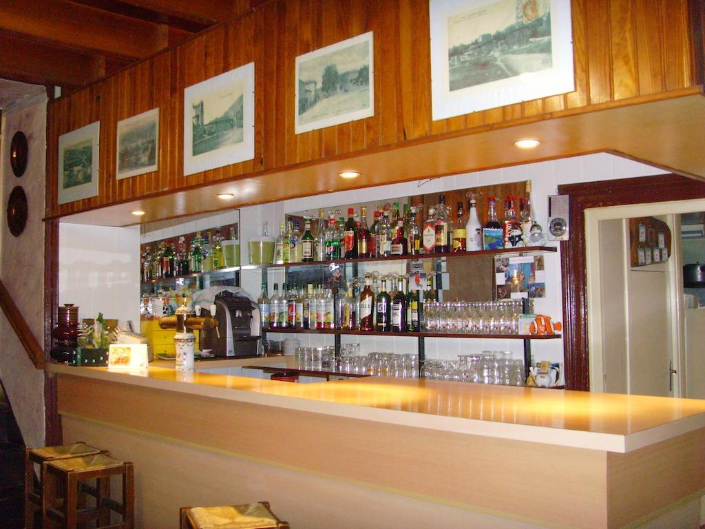 Le Bravard Jumeaux Esterno foto