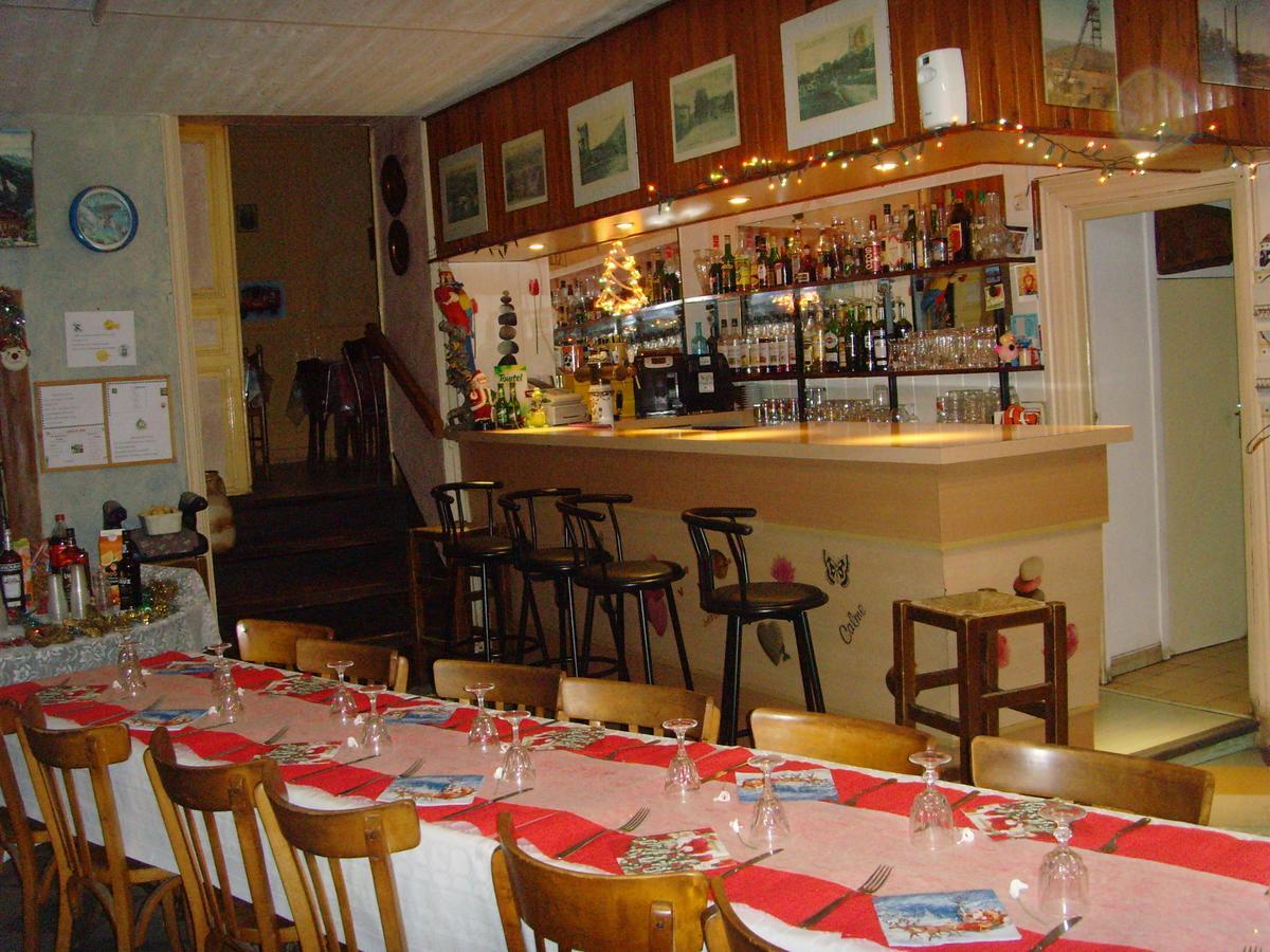 Le Bravard Jumeaux Esterno foto