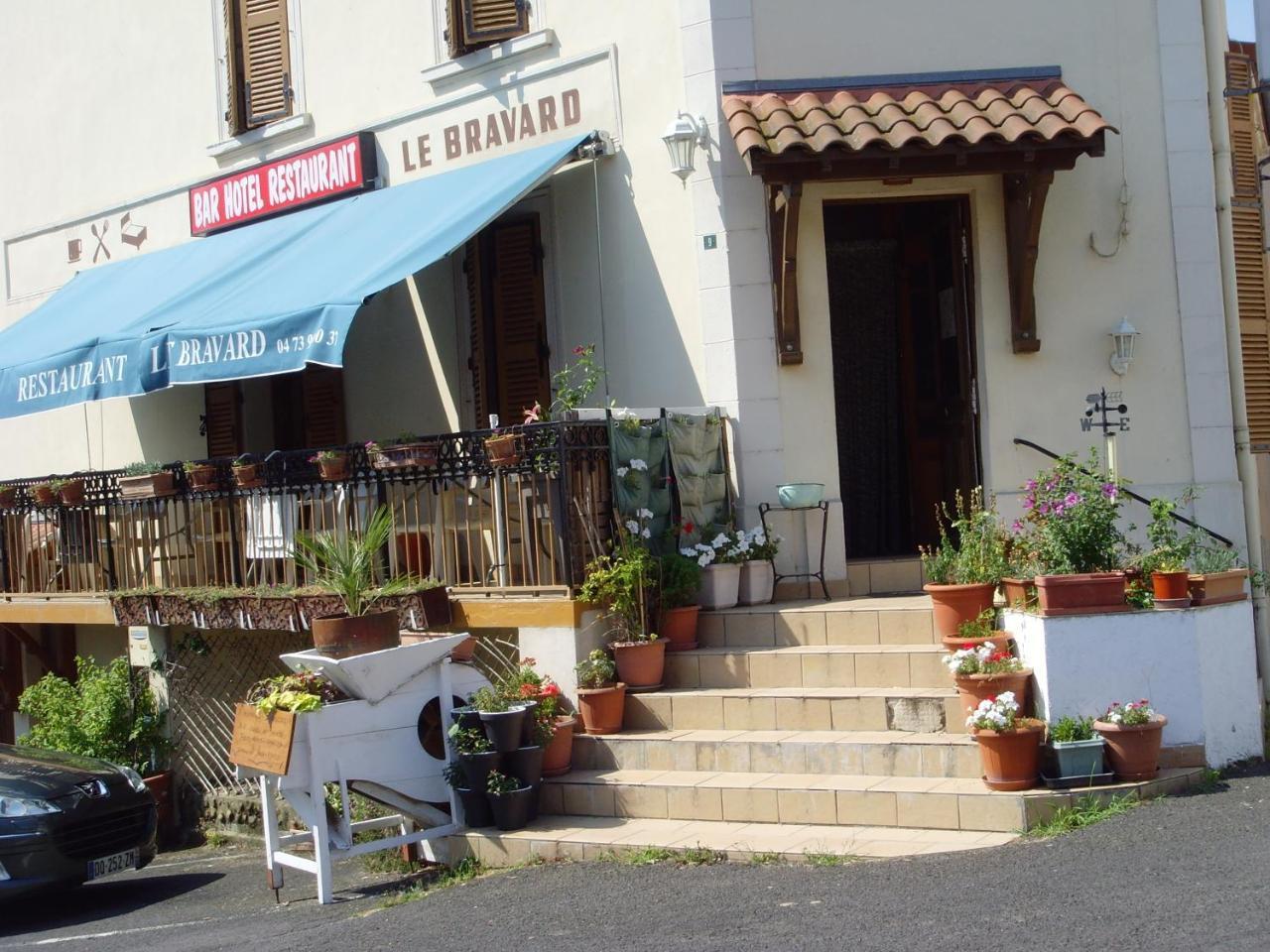 Le Bravard Jumeaux Esterno foto